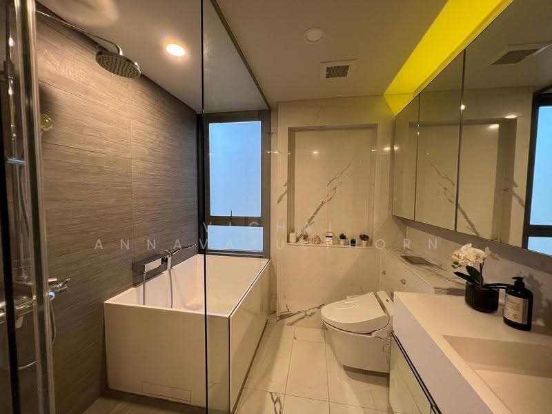 Siamese Exclusive Sukhumvit 31, Bangkok, 75 Soi Sukhumvit 31, Khlong Tan Nua, Watthana, Bangkok, 2 Bedrooms, 70 sqm, Condo For Rent, by Vichai Annavakulthorn, 500509348 - DDproperty.com
