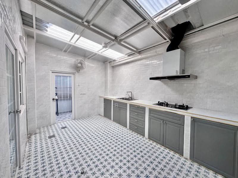 Golden Town 3 Bangna-Suanluang, Bangkok, Kanchanaphisek Road, Prawet, Bangkok, 4 Bedrooms, 103 sqm, Townhouse For Sale, by The Best Property ปิ่น, 500509375 - DDproperty.com