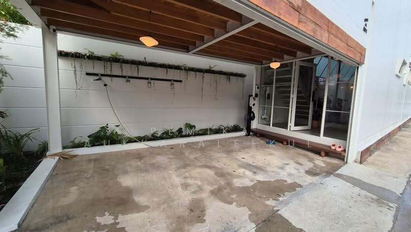 1-BR House, Bangkok, Samsen Nai, Phaya Thai, Bangkok, 1 Bedroom, 83 sqm, Single Detached House For Sale, by Pemika Aukkaraleekul, 500509379 - DDproperty.com