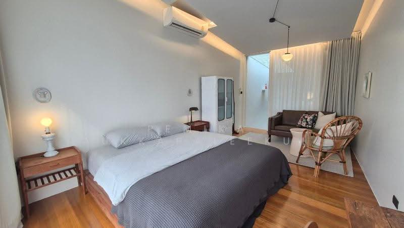 1-BR House, Bangkok, Samsen Nai, Phaya Thai, Bangkok, 1 Bedroom, 83 sqm, Single Detached House For Sale, by Pemika Aukkaraleekul, 500509379 - DDproperty.com