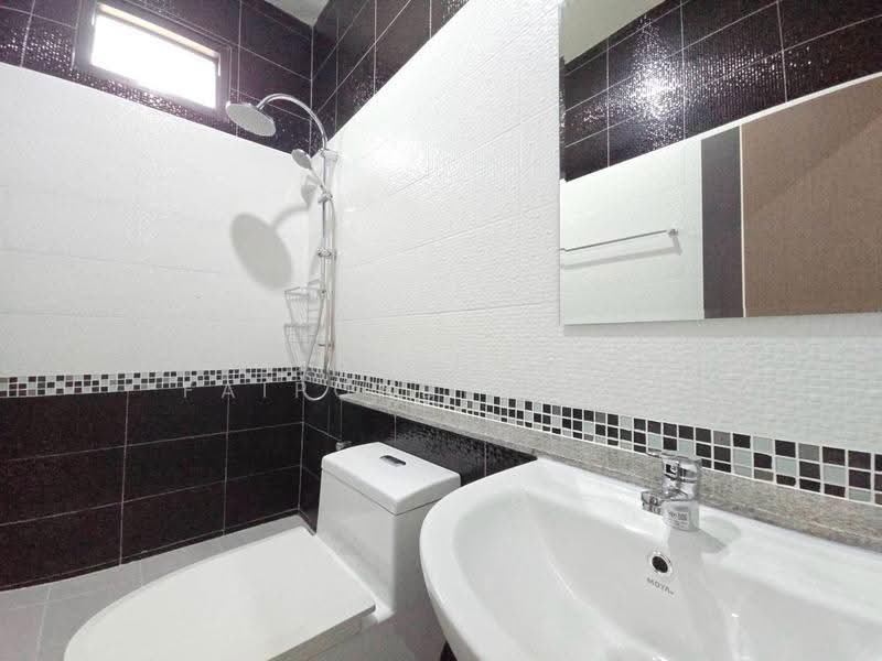 Beautiful corner house in a prime location near Central Krabi, Krabi, Pak Nam, Muang Krabi, Krabi, 2 Bedrooms, 80 sqm, Single Detached House For Sale, by JEERAPHAN FAIPONDEELERD, 500509389 - DDproperty.com