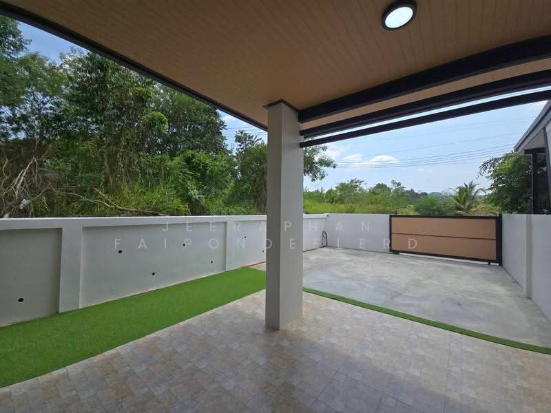 Beautiful corner house in a prime location near Central Krabi, Krabi, Pak Nam, Muang Krabi, Krabi, 2 Bedrooms, 80 sqm, Single Detached House For Sale, by JEERAPHAN FAIPONDEELERD, 500509389 - DDproperty.com
