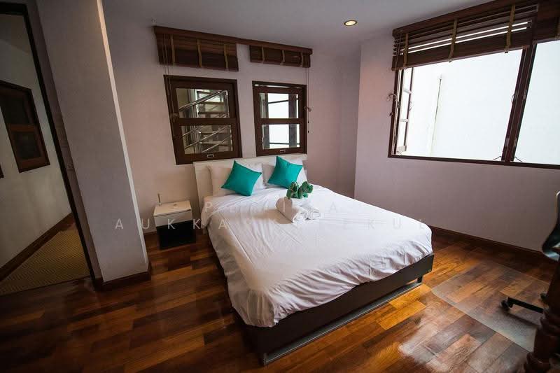 4-BR Townhouse, Bangkok, Khlong Tan Nua, Watthana, Bangkok, 4 Bedrooms, 440 sqm, Townhouse For Sale, by Pemika Aukkaraleekul, 500509390 - DDproperty.com
