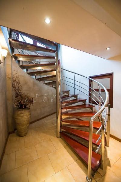 4-BR Townhouse, Bangkok, Khlong Tan Nua, Watthana, Bangkok, 4 Bedrooms, 440 sqm, Townhouse For Sale, by Pemika Aukkaraleekul, 500509390 - DDproperty.com