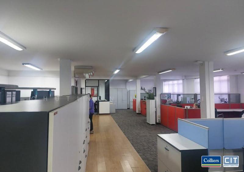 Commercial Building for Sale on Srinakarin Road – 6 Units, 50m from MRT, 28 Parking Spaces, Samut Prakan, ซอยศรีด่าน18 ศรีนครินทร์, Samrong Nua, Muang Samut Prakarn, Samut Prakan, , 1,800 sqm, Shophouse For Sale, by Chutinun Mungmai, 500509407 - DDproperty.com