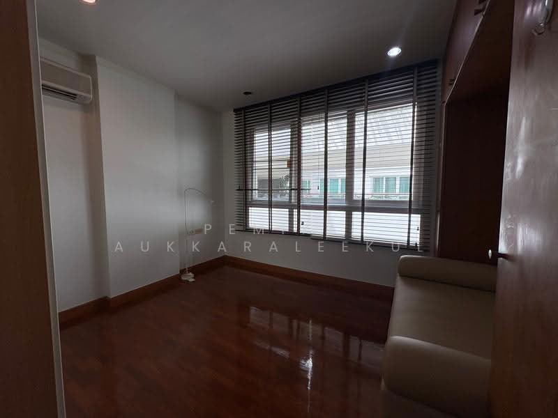 Baan Siri Sathorn, Bangkok, 10 Yen Akat 1 Alley, Thung Maha Mek, Sathon, Bangkok, 2 Bedrooms, 73 sqm, Condo For Sale, by Pemika Aukkaraleekul, 500509429 - DDproperty.com