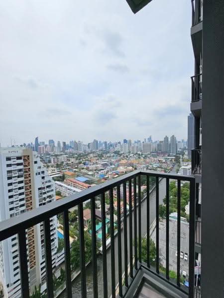 The Base Phetchaburi-Thonglor, Bangkok, Phetchaburi Rd, Bang Kapi, Huai Khwang, Bangkok, 1 Bedroom, 33 sqm, Condo For Rent, by Vichai  Annavakulthorn, 500509453 - DDproperty.com