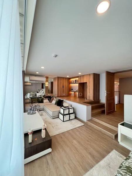 Landmark @MRTA Station, Bangkok, 397 Rama 9 Road, Bang Kapi, Huai Khwang, Bangkok, 2 Bedrooms, 259 sqm, Condo For Sale, by Suchada Yodyiem, 500509468 - DDproperty.com