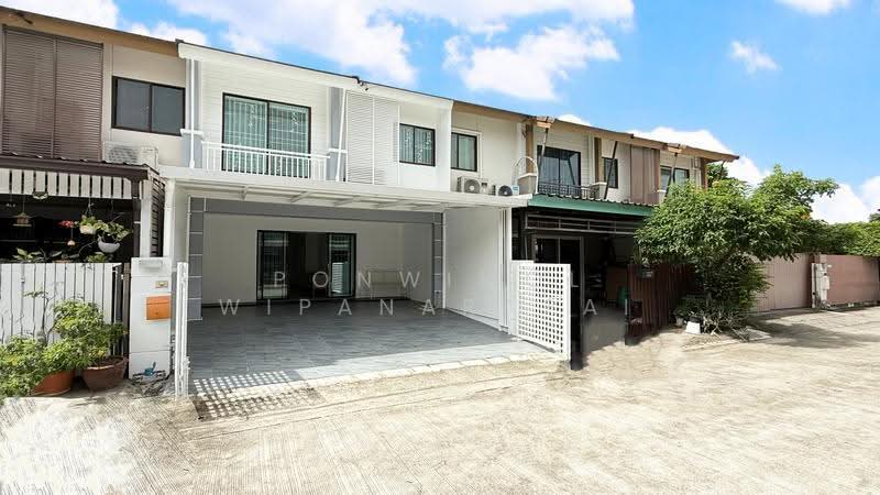 Pruksa Ville 57 Pattanakarn, Bangkok, Soi Pattanakarn 38, Suan Luang, Bangkok, 3 Bedrooms, 135 sqm, Townhouse For Sale, by Ponwimol Wipanarapai, 500509491 - DDproperty.com