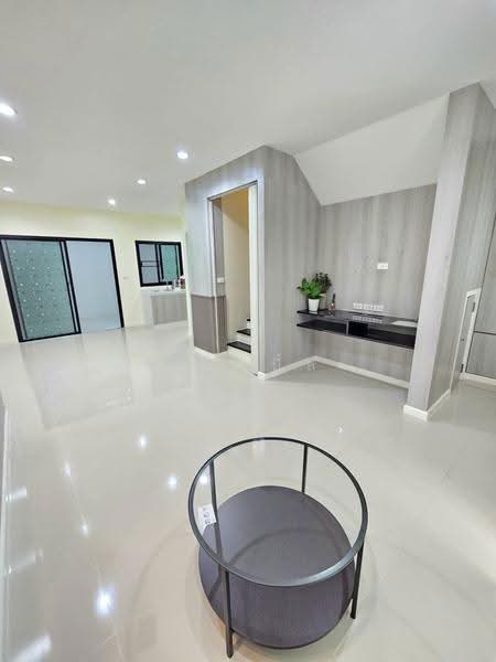 Patio Srinakarin-Rama 9, Bangkok, Krungthep Kreetha Road, Hua Mak, Bang Kapi, Bangkok, 4 Bedrooms, 190 sqm, Townhouse For Sale, by คุณเปิ้ล, 500509537 - DDproperty.com