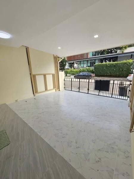 Patio Srinakarin-Rama 9, Bangkok, Krungthep Kreetha Road, Hua Mak, Bang Kapi, Bangkok, 4 Bedrooms, 190 sqm, Townhouse For Sale, by คุณเปิ้ล, 500509537 - DDproperty.com