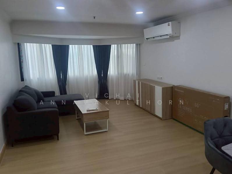 Baan Suanpetch, Bangkok, 18 Soi Sukhumvit 39, Khlong Tan Nua, Watthana, Bangkok, 2 Bedrooms, 133 sqm, Condo For Rent, by Vichai Annavakulthorn, 500509679 - DDproperty.com