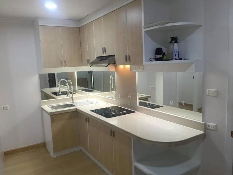 Baan Suanpetch, Bangkok, 18 Soi Sukhumvit 39, Khlong Tan Nua, Watthana, Bangkok, 2 Bedrooms, 133 sqm, Condo For Rent, by Vichai Annavakulthorn, 500509679 - DDproperty.com
