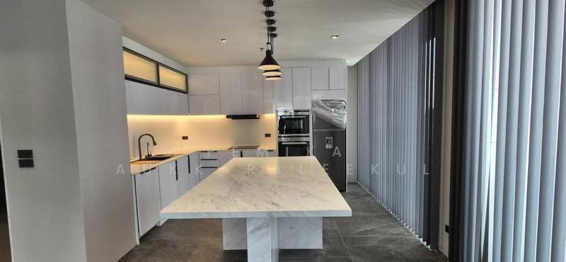 The Prime 11, Bangkok, 29 Soi Sukhumvit 11, Khlongtoei Nua, Watthana, Bangkok, 3 Bedrooms, 250 sqm, Condo For Sale, by Pemika Aukkaraleekul, 500509694 - DDproperty.com