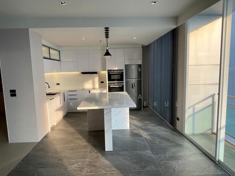 The Prime 11, Bangkok, 29 Soi Sukhumvit 11, Khlongtoei Nua, Watthana, Bangkok, 3 Bedrooms, 250 sqm, Condo For Sale, by Pemika Aukkaraleekul, 500509694 - DDproperty.com