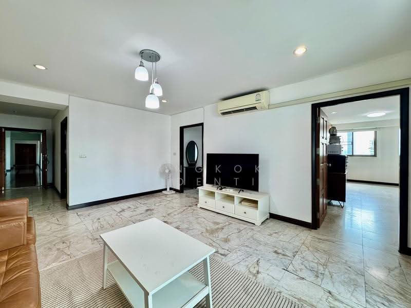 Royal Castle Sukhumvit, Bangkok, 30 Soi Sukhumvit 39, Khlongtoei Nua, Watthana, Bangkok, 2 Bedrooms, 110 sqm, Condo For Rent, by Bangkok Residential, 500509695 - DDproperty.com