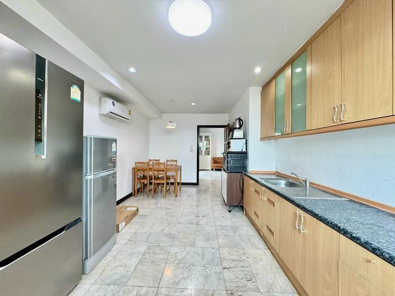 Royal Castle Sukhumvit, Bangkok, 30 Soi Sukhumvit 39, Khlongtoei Nua, Watthana, Bangkok, 2 Bedrooms, 110 sqm, Condo For Rent, by Bangkok Residential, 500509695 - DDproperty.com