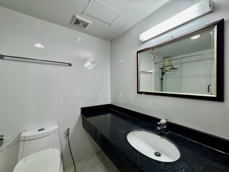 Royal Castle Sukhumvit, Bangkok, 30 Soi Sukhumvit 39, Khlongtoei Nua, Watthana, Bangkok, 2 Bedrooms, 110 sqm, Condo For Rent, by Bangkok Residential, 500509695 - DDproperty.com