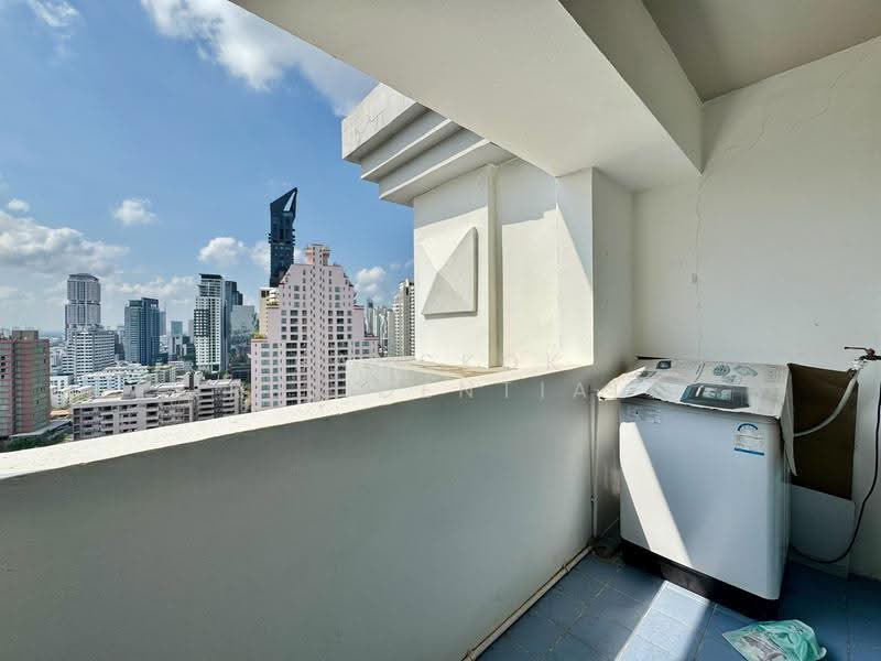 Royal Castle Sukhumvit, Bangkok, 30 Soi Sukhumvit 39, Khlongtoei Nua, Watthana, Bangkok, 2 Bedrooms, 110 sqm, Condo For Rent, by Bangkok Residential, 500509695 - DDproperty.com