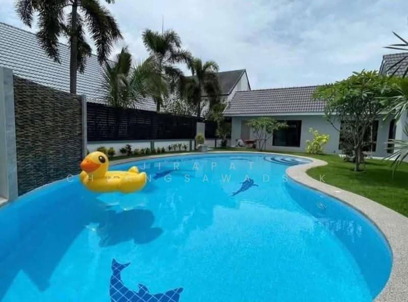 5-BR House, Chon Buri (Pattaya), Poong, Bang Lamung (Pattaya), Chon Buri (Pattaya), 5 Bedrooms, 495 sqm, Single Detached House For Rent, by Jirapat Chuangsawadsak, 500509741 - DDproperty.com