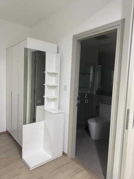 IDEO Q Chula - Samyan, Bangkok, 660-662 Rama 4 Road, Maha Phrutharam, Bang Rak, Bangkok, 1 Bedroom, 33 sqm, Condo For Rent, by Fazwaz (Thailand) Co., Ltd., 500509768 - DDproperty.com