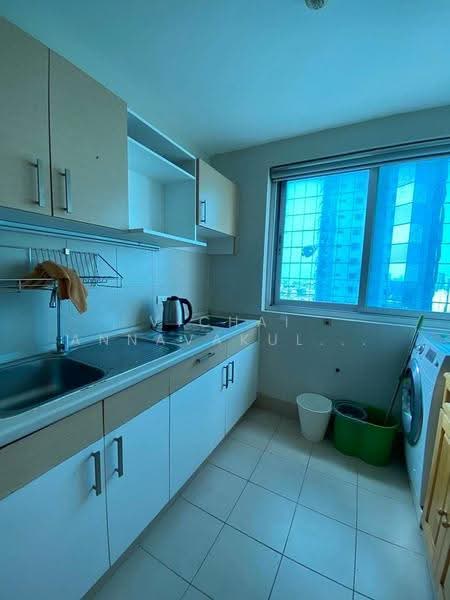 Supalai Park Ekkamai-Thonglor, Bangkok, Petchaburi Road, Bang Kapi, Huai Khwang, Bangkok, 2 Bedrooms, 70 sqm, Condo For Rent, by Vichai Annavakulthorn, 500509783 - DDproperty.com