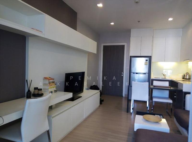 Urbano Absolute Sathon-Taksin, Bangkok, 345 Charoen Nakhon 14/2 Alley, Khlong Ton Sai, Khlong San, Bangkok, 1 Bedroom, 38 sqm, Condo For Sale, by Pemika Aukkaraleekul, 500509792 - DDproperty.com