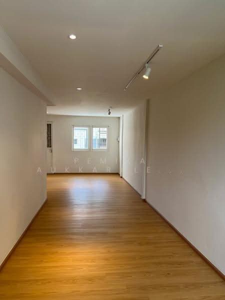 4-BR Townhouse, Bangkok, Khlong Ton Sai, Khlong San, Bangkok, 4 Bedrooms, 200 sqm, Townhouse For Sale, by Pemika Aukkaraleekul, 500509798 - DDproperty.com