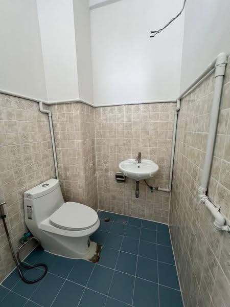 4-BR Townhouse, Bangkok, Khlong Ton Sai, Khlong San, Bangkok, 4 Bedrooms, 200 sqm, Townhouse For Sale, by Pemika Aukkaraleekul, 500509798 - DDproperty.com
