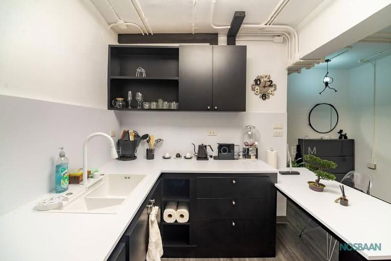 President Park Sukhumvit 24, Bangkok, 99 Sukhumvit 24 Alley, Khlongtoei Nua, Watthana, Bangkok, 1 Bedroom, 75 sqm, Condo For Sale, by Suchada Yodyiem, 500509827 - DDproperty.com