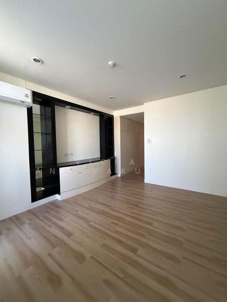 River House Condominium : ริเวอร์ เฮ้าส์ คอนโดมิเนียม, กรุงเทพ, 764 ถนนลาดหญ้า, คลองสาน, คลองสาน, กรุงเทพ, 220 ตร.ม., คอนโด ให้เช่า, โดย Vichai  Annavakulthorn, 500509828 - DDproperty.com