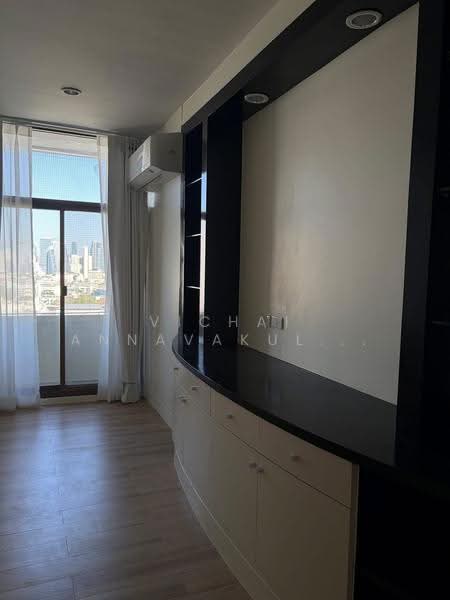 River House Condominium, Bangkok, 764 Lat Ya Road, Khlong San, Khlong San, Bangkok, 3 Bedrooms, 220 sqm, Condo For Rent, by Vichai Annavakulthorn, 500509828 - DDproperty.com
