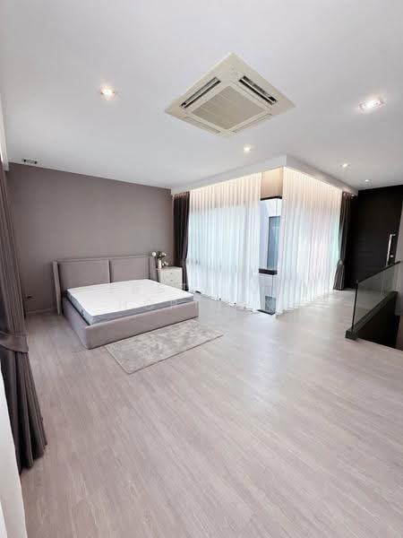 Landmark Ekamai-Ramindra, Bangkok, Sukhonthasawat Road, Lat Phrao, Bangkok, 3 Bedrooms, 244 sqm, Townhouse For Sale, by Eastblue Horizon, 500509853 - DDproperty.com