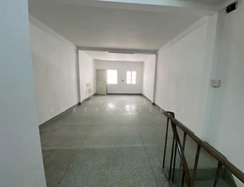 2-BR Townhouse, Bangkok, Khlongtoei Nua, Watthana, Bangkok, 2 Bedrooms, 141 sqm, Townhouse For Sale, by Pemika Aukkaraleekul, 500509911 - DDproperty.com