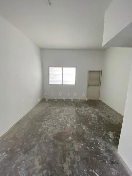 2-BR Townhouse, Bangkok, Khlongtoei Nua, Watthana, Bangkok, 2 Bedrooms, 141 sqm, Townhouse For Sale, by Pemika Aukkaraleekul, 500509911 - DDproperty.com