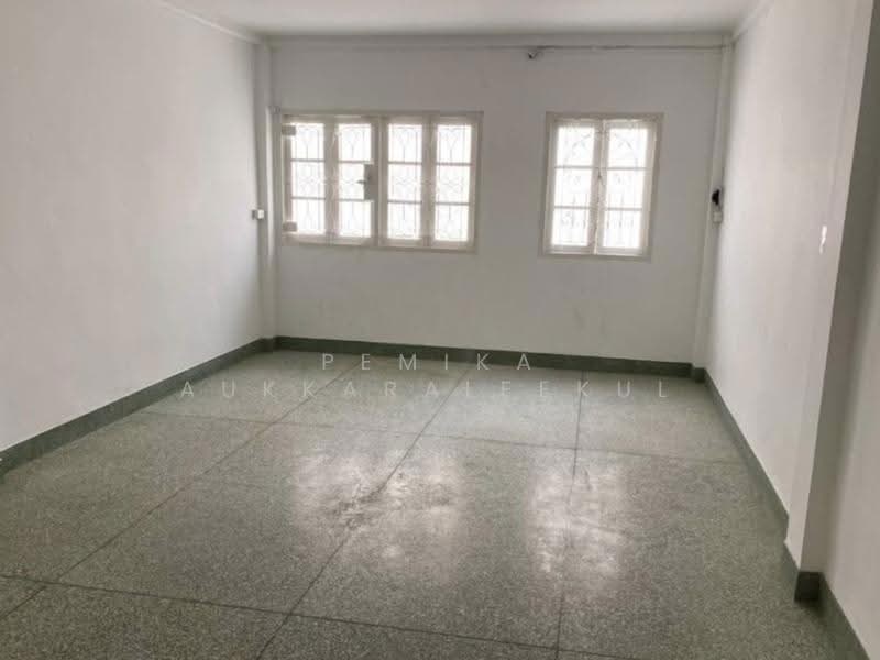 2-BR Townhouse, Bangkok, Khlongtoei Nua, Watthana, Bangkok, 2 Bedrooms, 141 sqm, Townhouse For Sale, by Pemika Aukkaraleekul, 500509911 - DDproperty.com