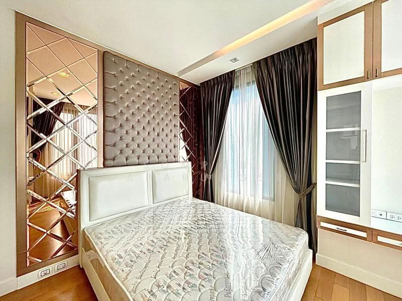 Equinox Phahol Vibha, Bangkok, 345 Paholyothin Road, Jom Phon, Chatuchak, Bangkok, 2 Bedrooms, 63 sqm, Condo For Rent, by Sompob Buaparungsri, 500509937 - DDproperty.com