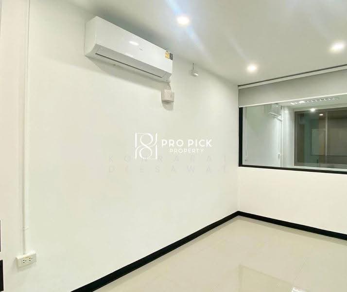 Office Space For Rent 92 sq.m. BTS Ekkamai Sukhumvit Khlong Toei Bangkok PP-00326, Bangkok, สุขุมวิท, Phra Kanong, Khlong Toei, Bangkok, , 92 sqm, Office Space For Rent, by Konrarat Deesawat, 500509946 - DDproperty.com