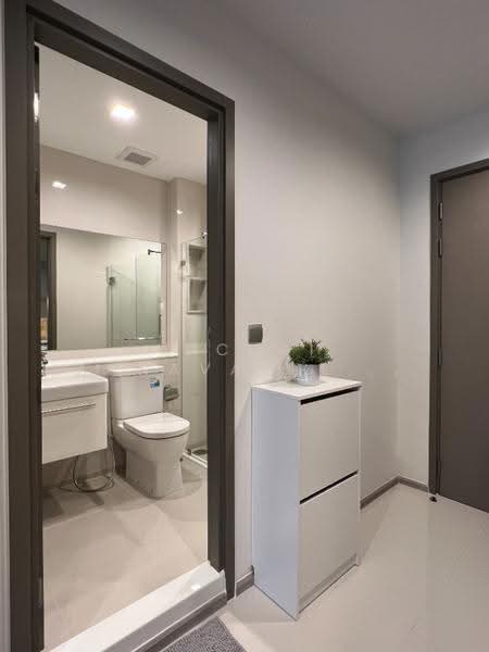 Life Asoke Hype, Bangkok, 339 Chaturathit Rd, Makkasan, Ratchathewi, Bangkok, 1 Bedroom, 33 sqm, Condo For Rent, by Vichai Annavakulthorn, 500509956 - DDproperty.com