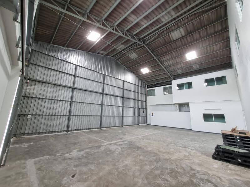 For Rent! Warehouse + Office Good Location at Ramkhamhaeng Soi 4 (Samanmit), Bangkok, Suan Luang, Bangkok, , 440 sqm, Office Space For Rent, by ณปภัช ธวงค์ไพ, 500509968 - DDproperty.com