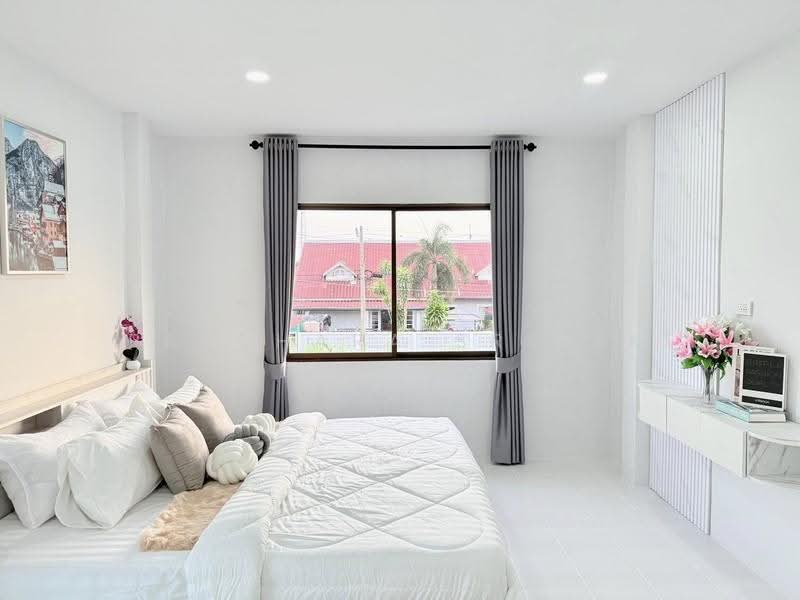 3-BR Townhouse, Chon Buri (Pattaya), Nong Pru, Bang Lamung (Pattaya), Chon Buri (Pattaya), 3 Bedrooms, 147 sqm, Townhouse For Sale, by Patchara Srisak, 500510046 - DDproperty.com