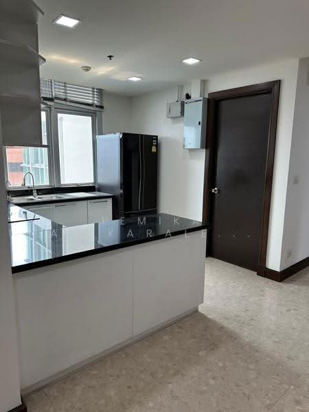 Nusasiri Grand, Bangkok, Soi Sukhumvit 42, Phra Kanong, Khlong Toei, Bangkok, 3 Bedrooms, 156 sqm, Condo For Sale, by Pemika Aukkaraleekul, 500510053 - DDproperty.com
