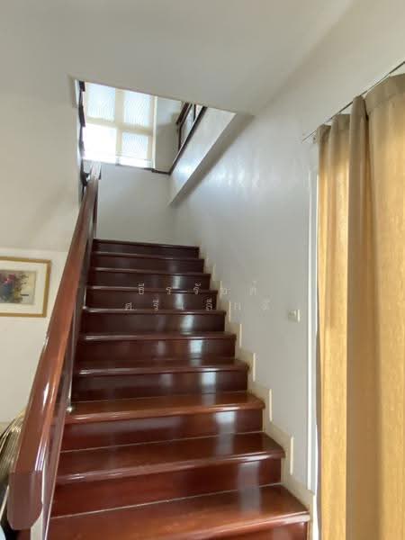 Two-story detached house for sale in Soi Nawamin 81. Large usable area of 500 sq.m, Bangkok, Nawamin, Bueng Kum, Bangkok, 4 Bedrooms, 500 sqm, Single Detached House For Sale, by ธีรรัชต์ ศรีเล็กดี, 500510056 - DDproperty.com