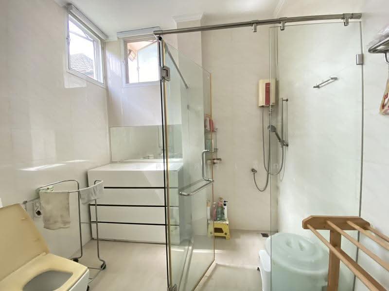 Two-story detached house for sale in Soi Nawamin 81. Large usable area of 500 sq.m, Bangkok, Nawamin, Bueng Kum, Bangkok, 4 Bedrooms, 500 sqm, Single Detached House For Sale, by ธีรรัชต์ ศรีเล็กดี, 500510056 - DDproperty.com