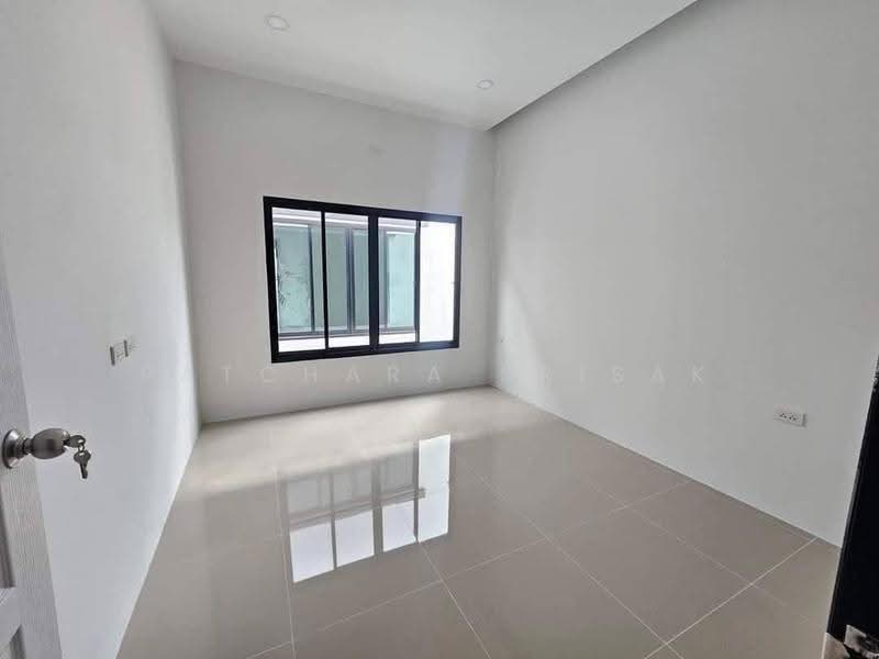 2-BR Townhouse, Chon Buri (Pattaya), Nong Pru, Bang Lamung (Pattaya), Chon Buri (Pattaya), 2 Bedrooms, 72 sqm, Townhouse For Sale, by Patchara Srisak, 500510064 - DDproperty.com