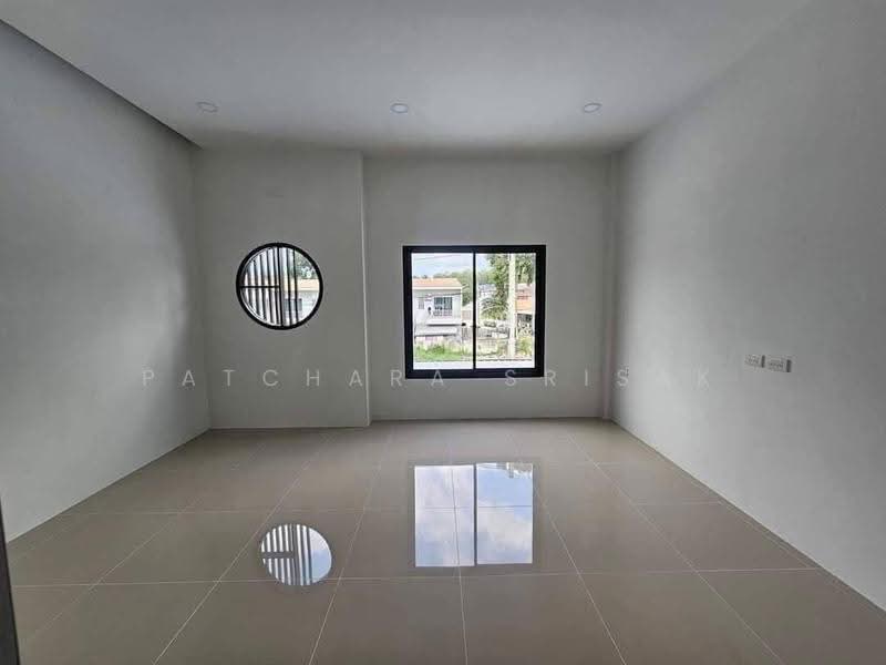 2-BR Townhouse, Chon Buri (Pattaya), Nong Pru, Bang Lamung (Pattaya), Chon Buri (Pattaya), 2 Bedrooms, 72 sqm, Townhouse For Sale, by Patchara Srisak, 500510064 - DDproperty.com