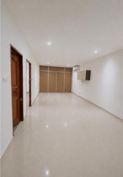 Baan Klang Krung Resort (Ratchada 7) : บ้านกลางกรุงรีสอร์ท รัชดา ซอย7, กรุงเทพ, 7 ซอย รัชดาภิเษก, ดินแดง, ดินแดง, กรุงเทพ, 101 ตร.ม., คอนโด ขาย, โดย Pemika Aukkaraleekul, 500510071 - DDproperty.com