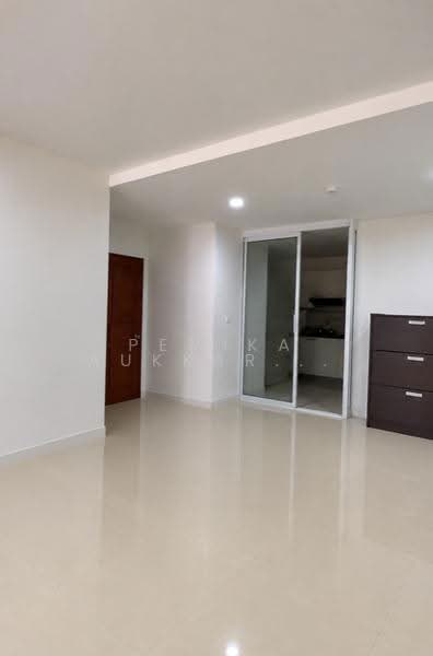 Baan Klang Krung Resort (Ratchada 7) : บ้านกลางกรุงรีสอร์ท รัชดา ซอย7, กรุงเทพ, 7 ซอย รัชดาภิเษก, ดินแดง, ดินแดง, กรุงเทพ, 101 ตร.ม., คอนโด ขาย, โดย Pemika Aukkaraleekul, 500510071 - DDproperty.com