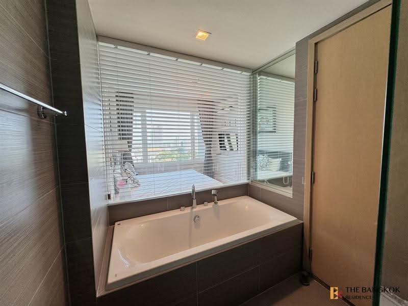 Siri At Sukhumvit, Bangkok, 902 Sukhumvit Road, Phra Kanong, Khlong Toei, Bangkok, 2 Bedrooms, 69 sqm, Condo For Rent, by Nicha Peerakittikul, 500510102 - DDproperty.com