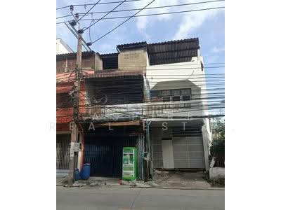 ขาย - ทาวน์เฮาส์ 3 ชั้น หลังมุม ปรีดี 42, กรุงเทพ